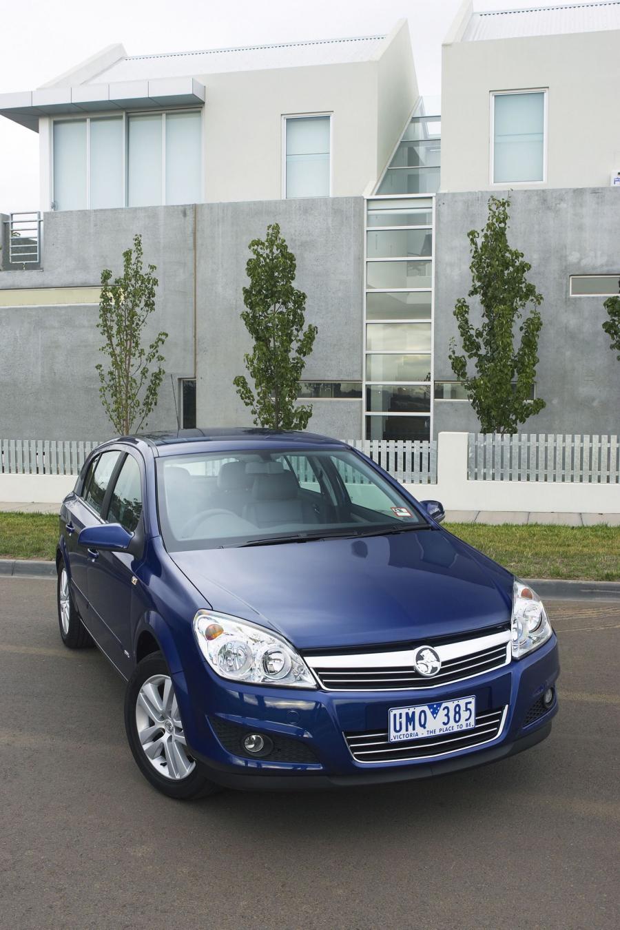  Holden Astra 5-Door Hatch 2007 года  (фото 18 из 33)